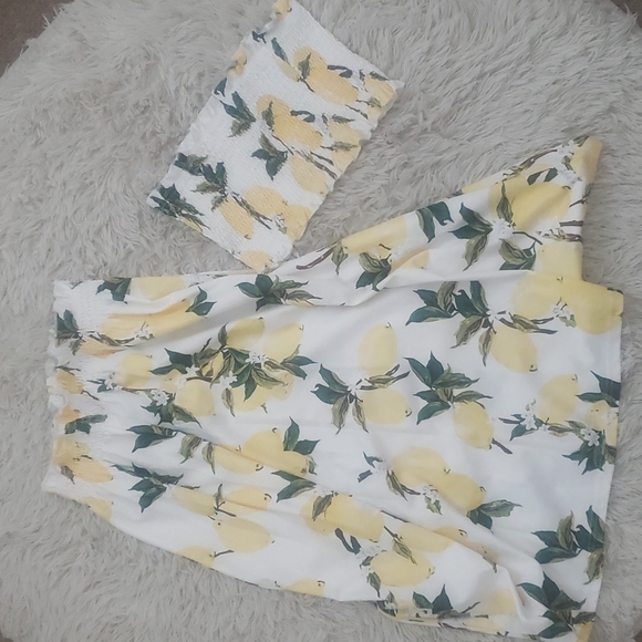 🍋Lemons skirt and top set🍋 - Picture 4 of 6